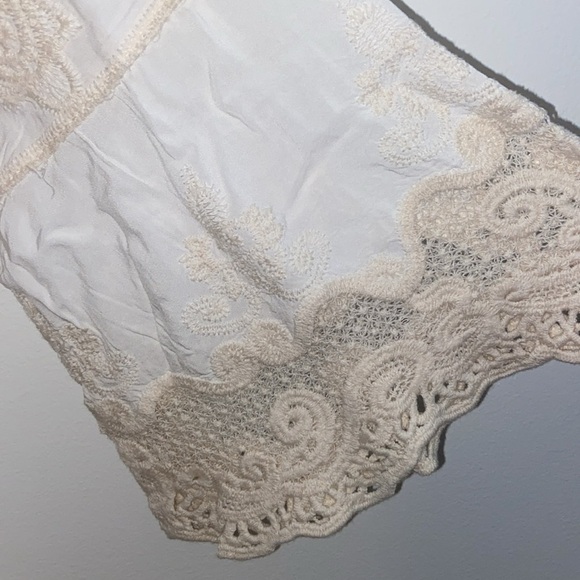 NWT Democracy rayon blouse in size S, gorgeous and detailed - Picture 7 of 10